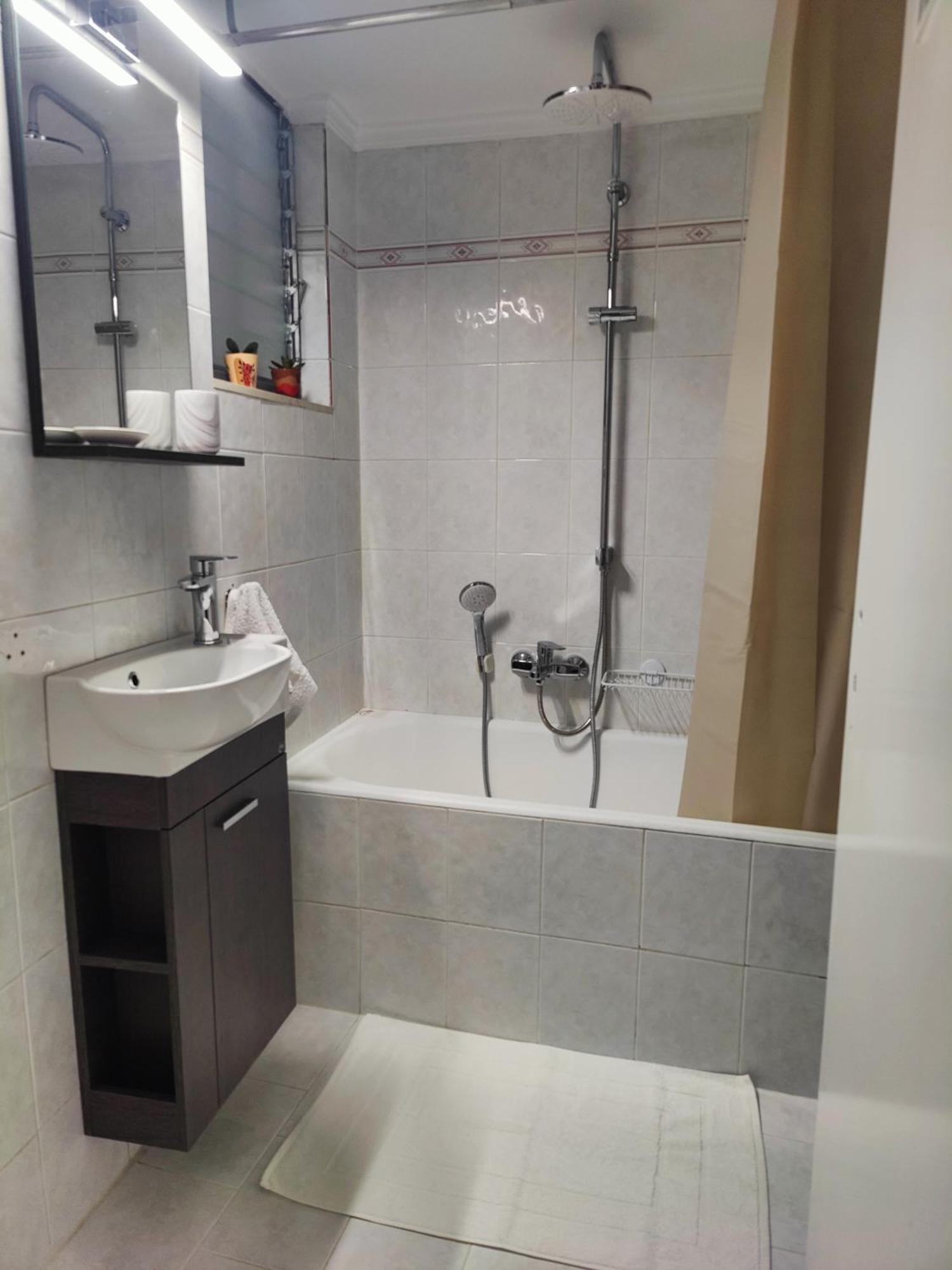 Adagio Apartment *